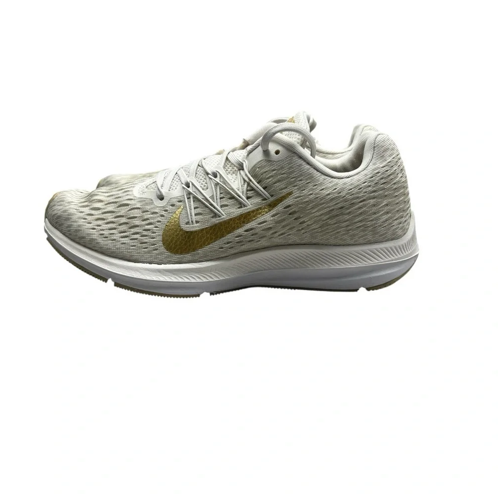 Nike Wmns Zoom Winflo 5 in the 